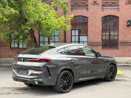 2025 BMW X6 40i III (G06) Рестайлинг, серый, 11090000 рублей, вид 5