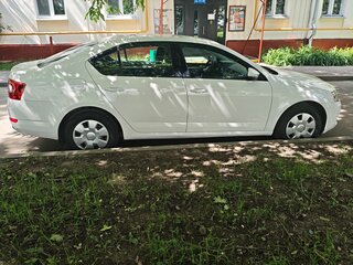 2014 Skoda Octavia III (A7), белый, 970000 рублей, вид 4