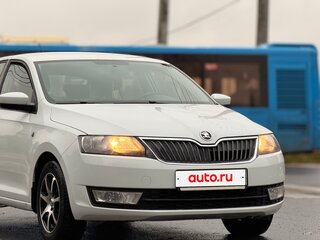 2016 Skoda Rapid I, белый, 700000 рублей, вид 4