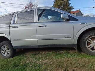 2010 SsangYong Actyon Sports I, серебристый, 450000 рублей, вид 1