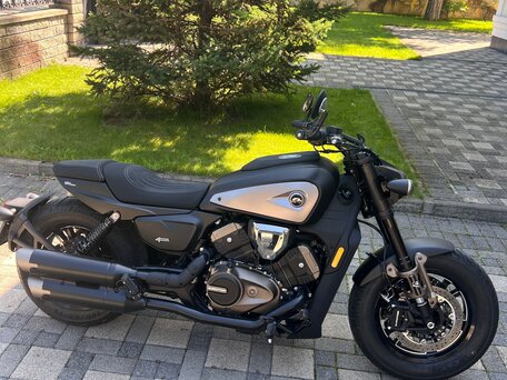 2024 QJMotor SRV 600 V, чёрный, 620000 рублей, вид 1