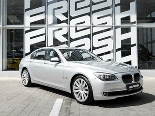 BMW 7 серии 740i V (F01/F02/F04)