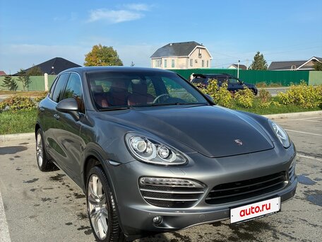 2013 Porsche Cayenne II (958), серый, 2720000 рублей, вид 2