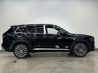 2026 Geely Monjaro (Xingyue L) I Рестайлинг 2 (China Market), чёрный, 4080000 рублей, вид 4