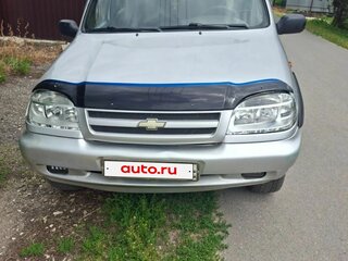2004 Chevrolet Niva I, серебристый, 320000 рублей, вид 1