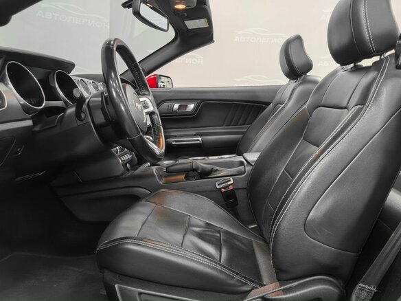 2018 Ford Mustang VI Рестайлинг, красный, 3070000 рублей - вид 10