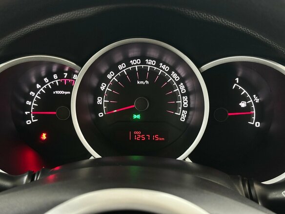 2014 Kia Venga 5-speed I, чёрный - вид 5