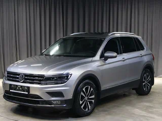 2020 Volkswagen Tiguan II, серый, 1999000 рублей, вид 1