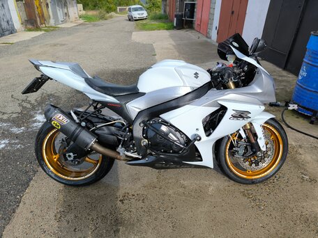 2009 Suzuki GSX-R 1000, белый, 1100000 рублей, вид 2