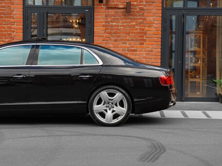 2013 Bentley Flying Spur II, чёрный, 4400000 рублей, вид 3