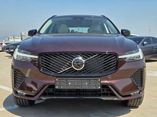2026 Volvo XC60 II Рестайлинг 2, пурпурный, 5700000 рублей, вид 2