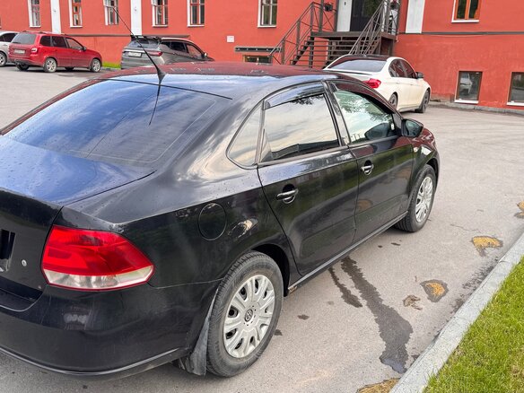 2012 Volkswagen Polo V, чёрный, 600000 рублей - вид 3