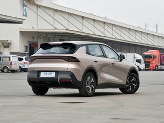 2026 Changan Qiyuan Q05 40.3 kWh II, бежевый, 1680226 рублей, вид 5