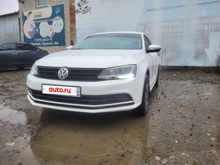2015 Volkswagen Jetta VI Рестайлинг, белый, 900000 рублей, вид 3