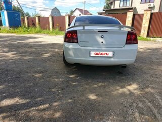 2005 Dodge Charger VI (LX), белый, 650000 рублей, вид 5