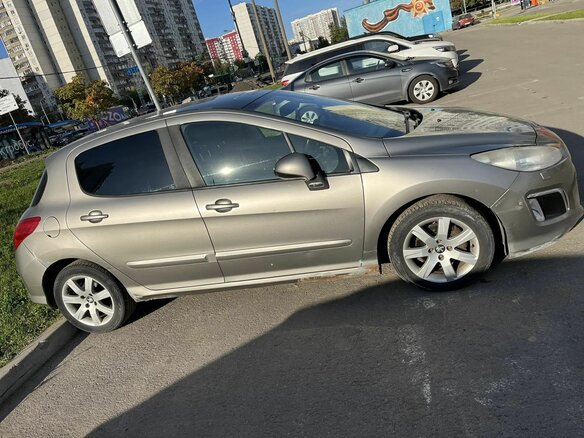 2011 Peugeot 308 I Рестайлинг, серый - вид 2