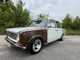 1980 Lada (ВАЗ) 21011, белый, 110000 рублей, вид 1