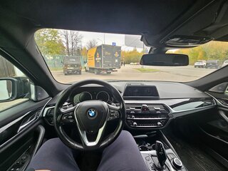 2019 BMW 5 серии 520d xDrive VII (G30/G31/G38), чёрный, 2399999 рублей, вид 5
