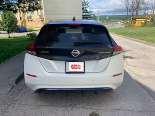 2020 Nissan Leaf II (ZE1), белый, 2050000 рублей, вид 3