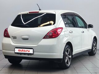 2006 Nissan Tiida I, белый, 480000 рублей, вид 5