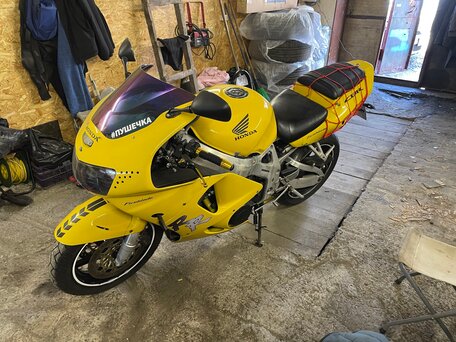 1996 Honda CBR 900RR Fireblade, жёлтый, 360000 рублей, вид 2