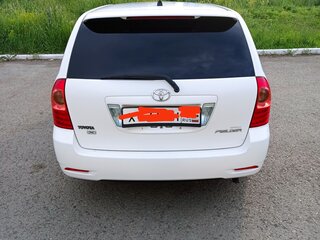 2005 Toyota Corolla Fielder IX (E120, E130) Рестайлинг, белый, 590000 рублей, вид 5