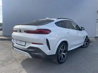 2021 BMW X6 40i III (G06), белый, 8840000 рублей, вид 5