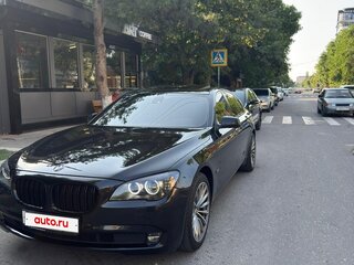 2010 BMW 7 серии 730d V (F01/F02/F04), чёрный, 1900000 рублей, вид 1