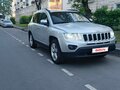 2011 Jeep Compass I Рестайлинг, серебристый, 900000 рублей - вид 2