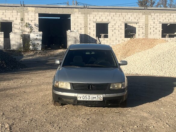 1998 Volkswagen Passat B5, серый - вид 1