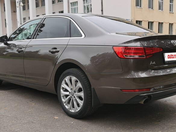 2016 Audi A4 V (B9), коричневый, 1800000 рублей - вид 9