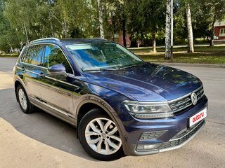 2017 Volkswagen Tiguan II, синий, 2550000 рублей, вид 2