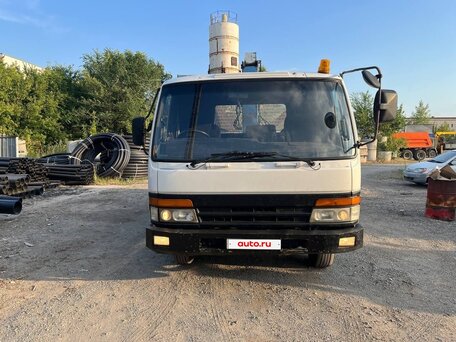 1993 Fuso (Mitsubishi) Fighter, белый, 1900000 рублей, вид 1