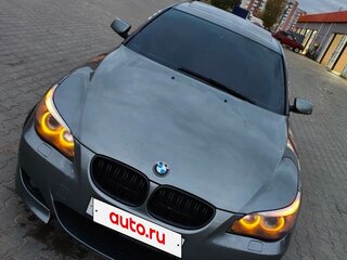 2004 BMW 5 серии 530i V (E60/E61), серебристый, 899000 рублей, вид 2