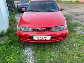 1998 Nissan Almera I (N15), красный, 120000 рублей, вид 1