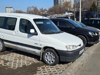 2001 Peugeot Partner I, белый, 150000 рублей, вид 2