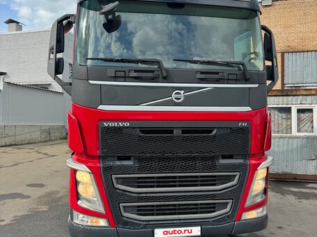 2018 Volvo FH, красный, 8790000 рублей, вид 4