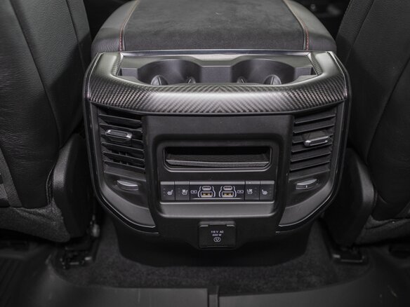 2025 Ram 1500 RHO V Рестайлинг, зелёный, 12953911 рублей - вид 27