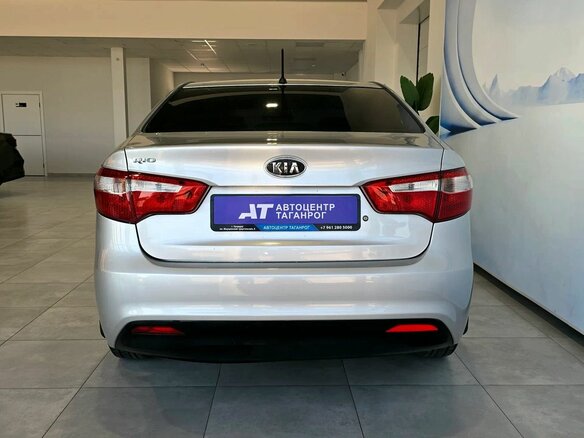 2012 Kia Rio III, серебристый, 949000 рублей - вид 5