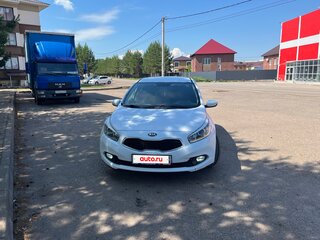 2013 Kia Ceed II, белый, 945000 рублей, вид 2