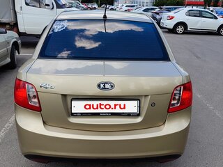 2010 Kia Rio II Рестайлинг, бежевый, 460000 рублей, вид 3