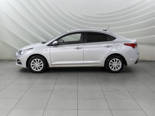 2017 Hyundai Solaris II, серебристый, 1198000 рублей, вид 4