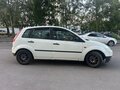 2004 Ford Fiesta Mk5, белый, 335000 рублей - вид 3