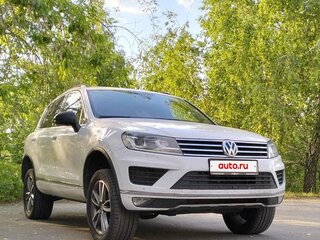 2018 Volkswagen Touareg II Рестайлинг, белый, 2400000 рублей, вид 1