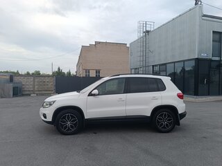 2011 Volkswagen Tiguan I Рестайлинг, белый, 999000 рублей, вид 3
