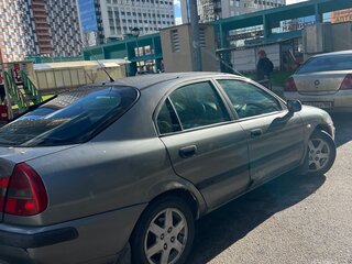 2001 Mitsubishi Carisma I Рестайлинг, серый, 75000 рублей, вид 3