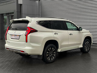 2022 Mitsubishi Montero Sport III Рестайлинг, белый, 4040000 рублей, вид 5