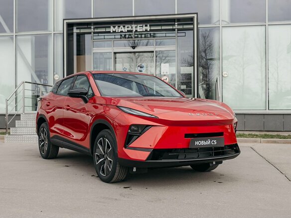 2026 Omoda C5 II, красный - вид 2