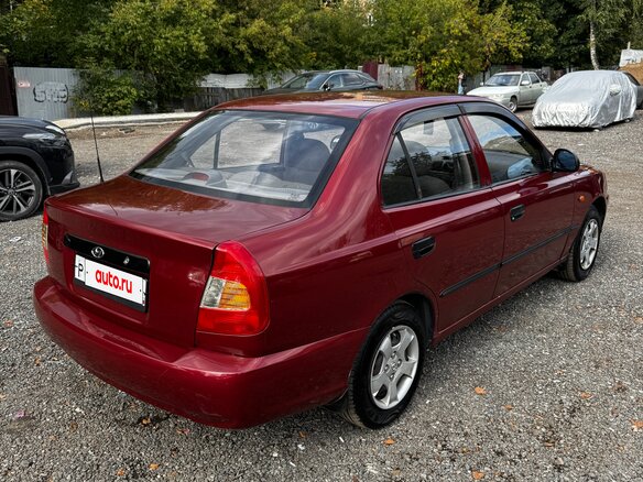 2005 Hyundai Accent ТагАЗ II, красный, 300000 рублей - вид 4