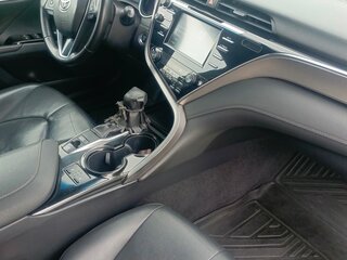 2018 Toyota Camry VIII (XV70), жёлтый, 1850000 рублей, вид 5